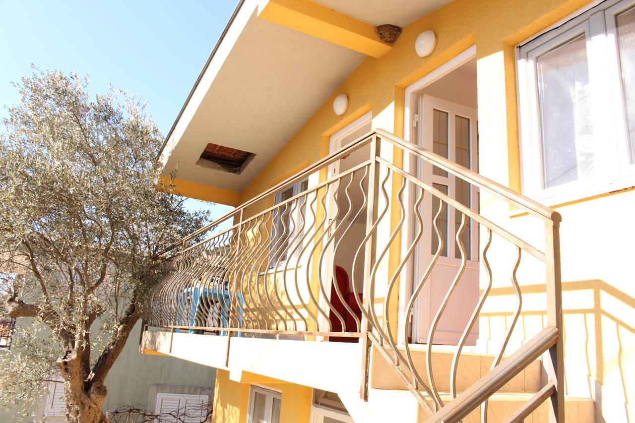 Apartments Todorovic Petrovac Екстериор снимка