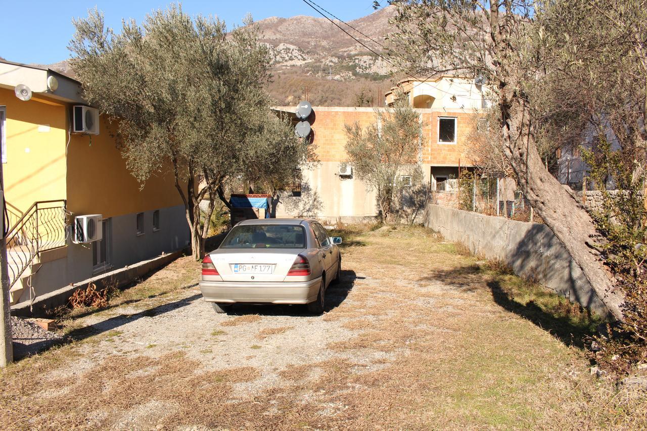 Apartments Todorovic Petrovac Екстериор снимка