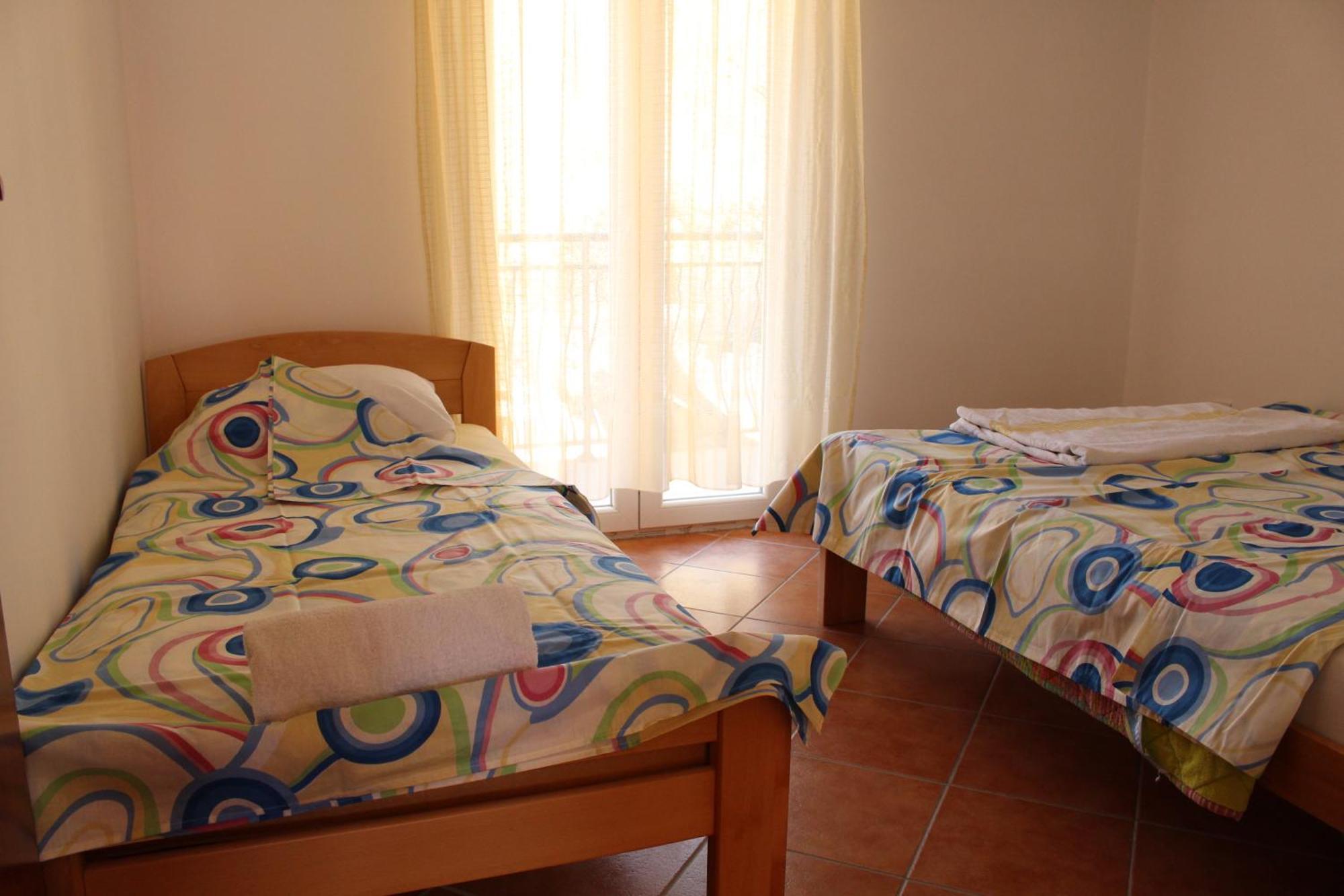 Apartments Todorovic Petrovac Екстериор снимка